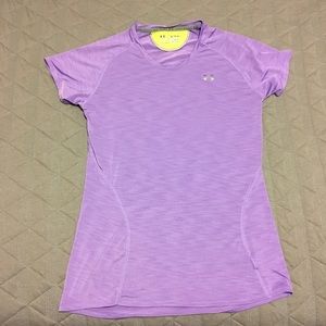Under Armour Semi Fitted Heat Gear Shirt, XS